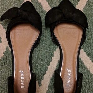 Black flats w bow